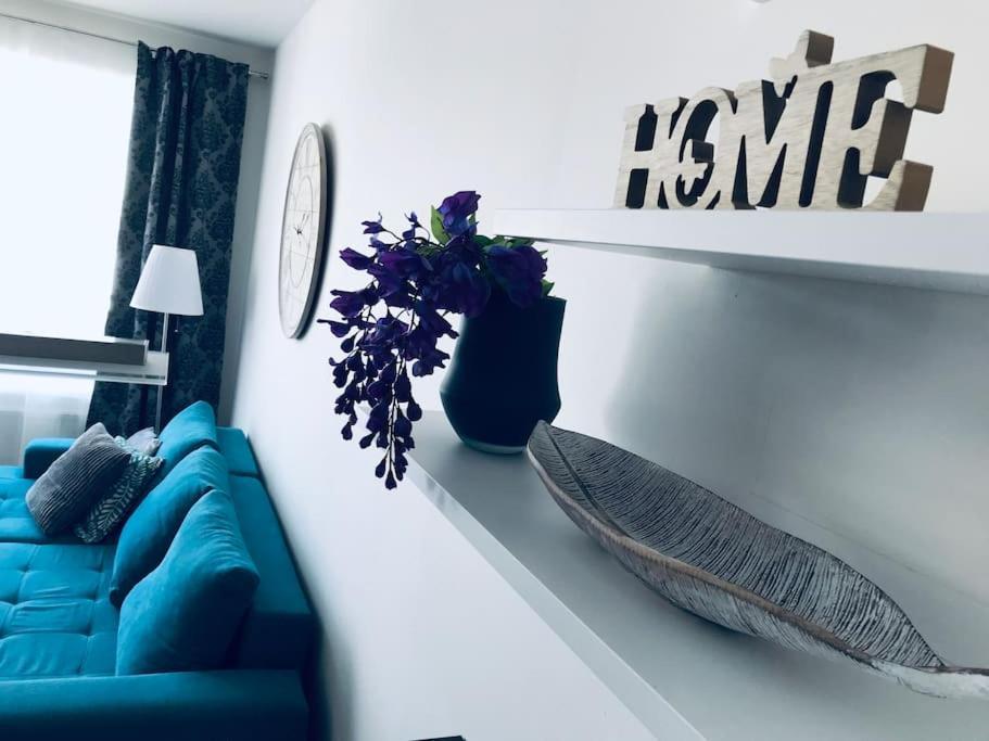 E2 Luxury Oldtown Apt - 2X Parking, Foodstore, Pcscreen, Netflix, Unlimited Music, Crib, Babychair, Fastwifi, Aircon 科希策 外观 照片